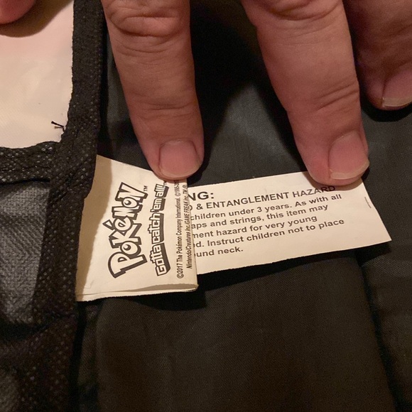 Pokémon Pikachu backpack two pocket 2017. side pockets. padded should .straps - Picture 9 of 9